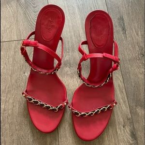 Gucci Red beautiful sandals good condition size 8 1/2